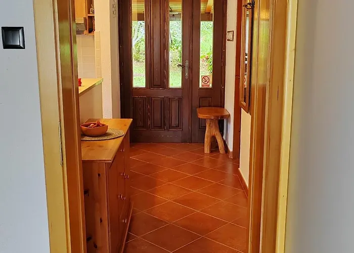 Family Friendly House With A Parking Space Kuzelj, Gorski Kotar - 20980 Feriehus *